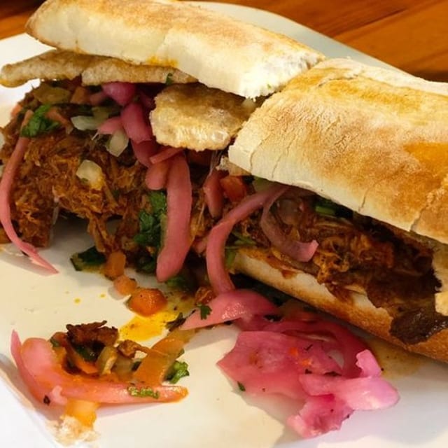 Torta Cochinita Pibil.